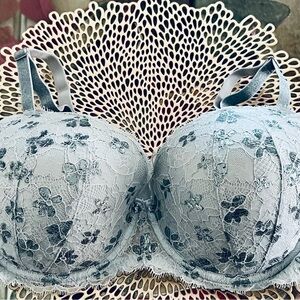 Victoria’s Secret Dream Angels Blue Lace Floral Bra